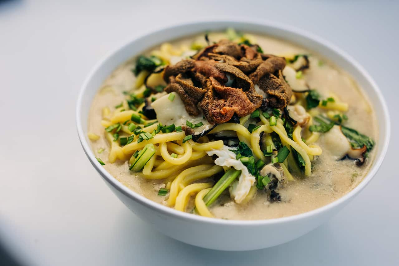 Poh lux lo mein