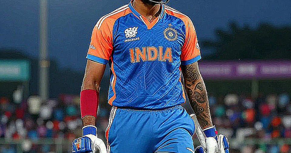 Bhuvneshwar's Return: The Four Extras Say More Than the 49 Runs Bhuvneshwar's Return: The Four Extras Say More Than the 49 Runs