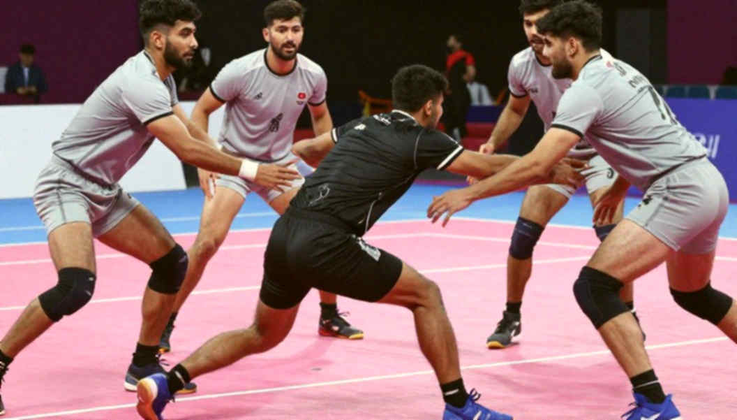 স্টার্টিং সেভেনের বাইরে পবন সেহরাওয়াত: ইরান ফাইনালের আগে ভারতের রেইডিং হিসাব