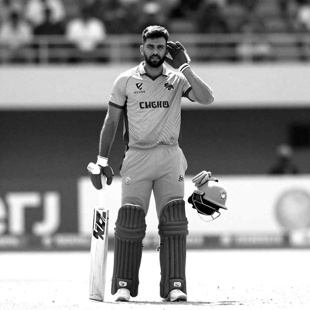 The Numberless Cloud: What Shreyas Iyer's Dew Alibi in Ranchi Is Really Saying The Numberless Cloud: What Shreyas Iyer's Dew Alibi in Ranchi Is Really Saying