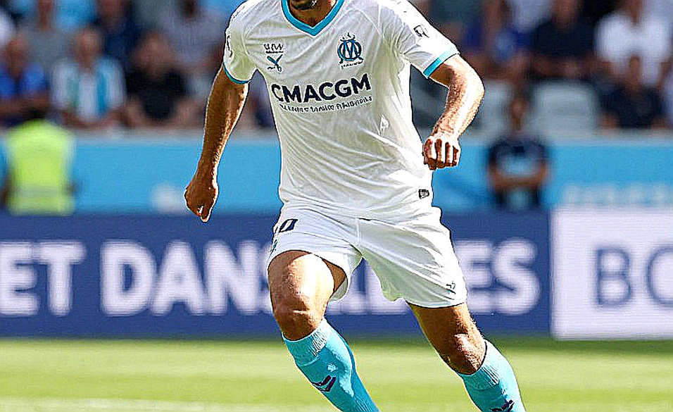 Kvaratskhelia's Knee, Two Missing Wingers, and PSG's Real Test at Lyon Kvaratskhelia's Knee, Two Missing Wingers, and PSG's Real Test at Lyon