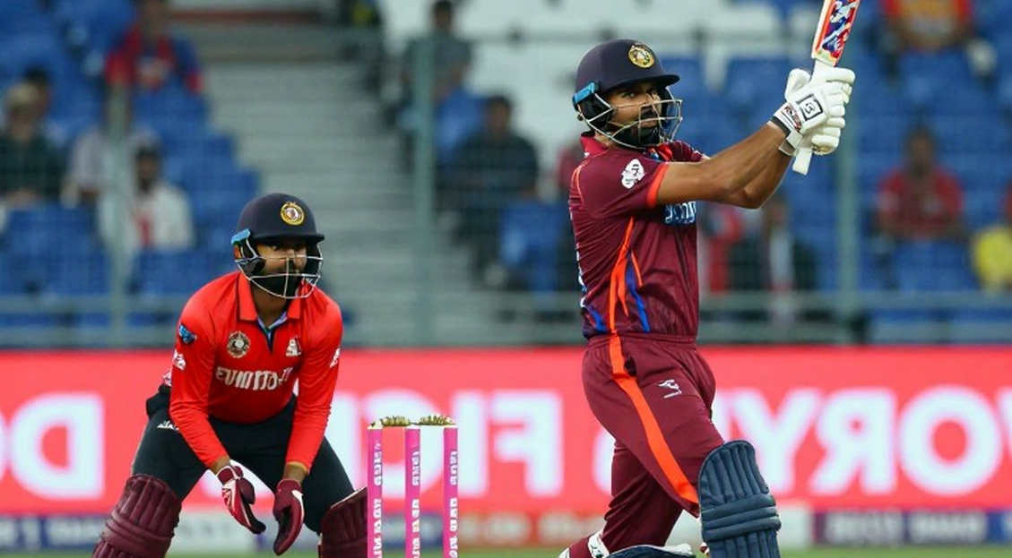 Bangladesh anxious before Mirpur Test as Mushfiqur leaves nets with finger injury Bangladesh anxious before Mirpur Test as Mushfiqur leaves nets with finger injury
